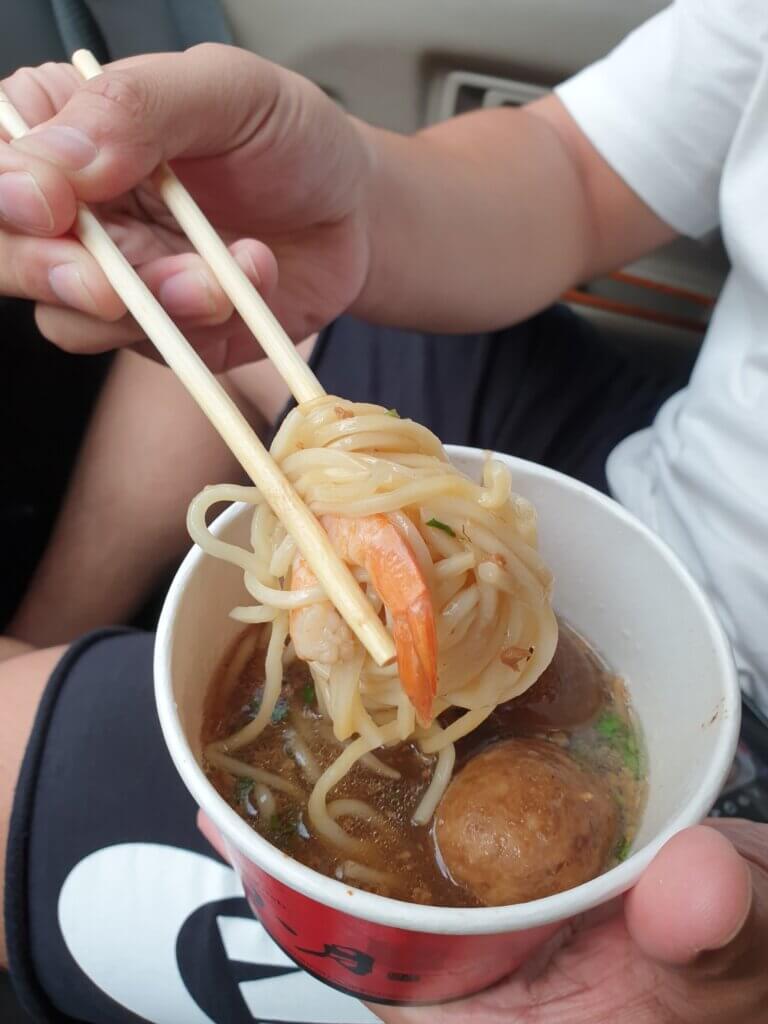 有小蝦的擔仔麵