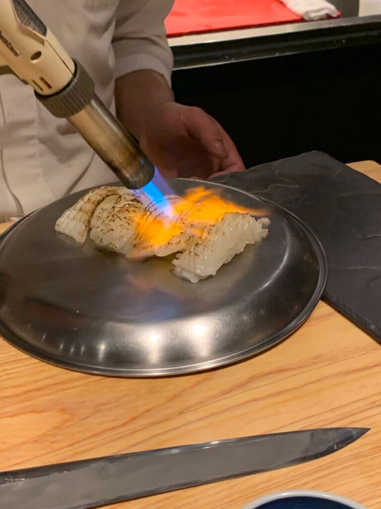 炙燒比目魚緣側