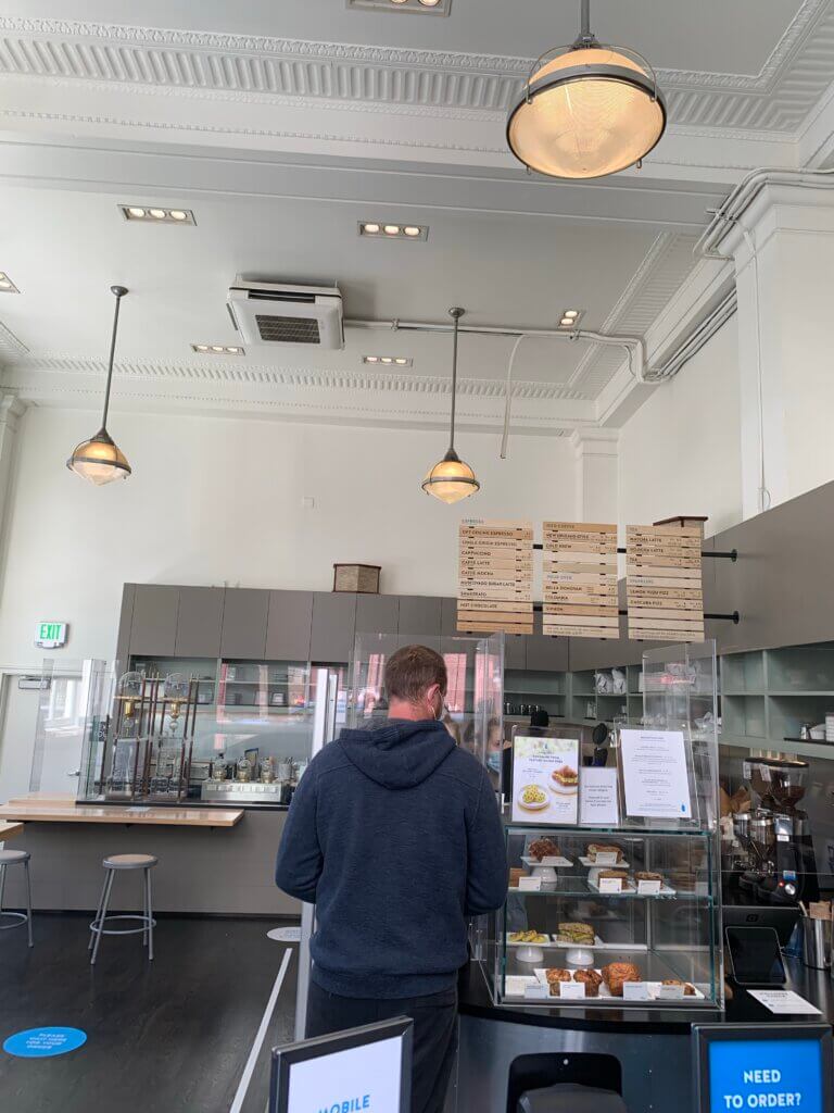 店內
