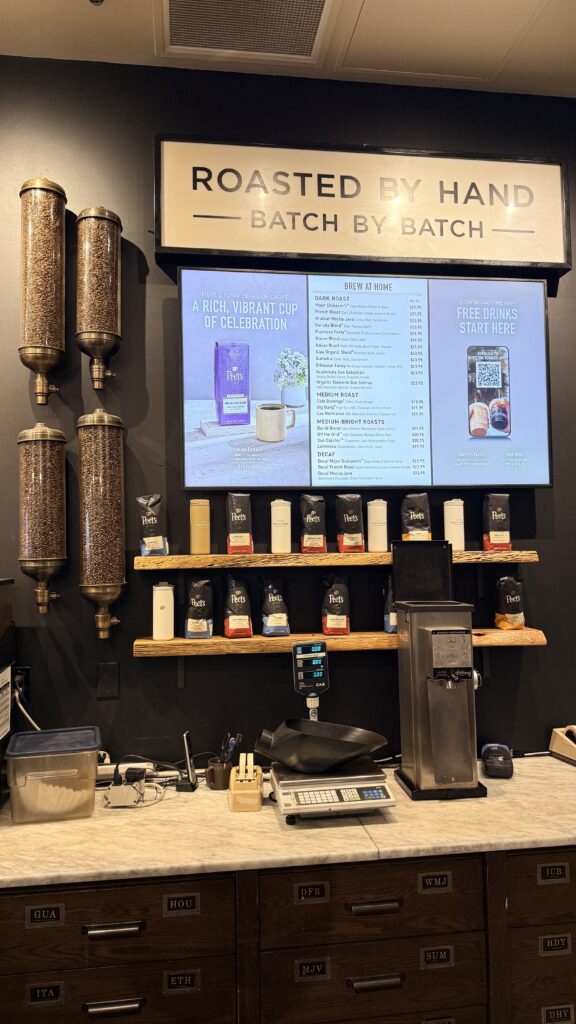 Peet's Coffee Irvine 咖啡豆區 Dark Roast Medium Roast